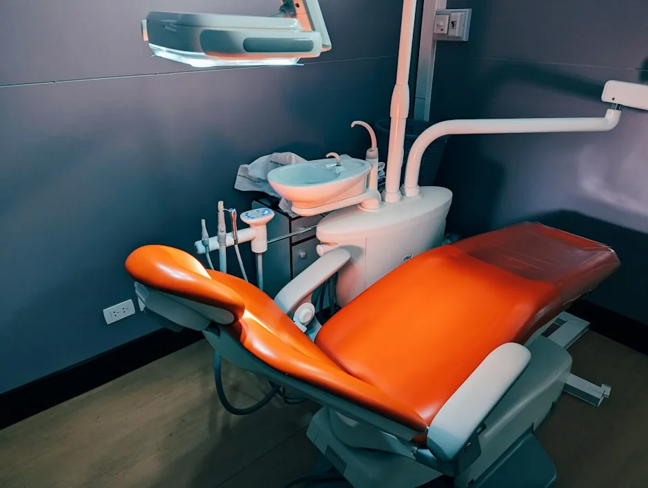 Best Dentist Near Pandeypur, Varanasi: Dental Treatments Available at Paharia